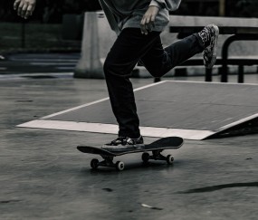 开云足球直播-东决关键战焦点战，利物浦封锁玻利维亚的战术启示