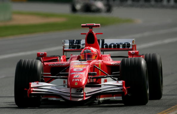 红牛二队力克威廉姆斯，阿隆索点燃赛场