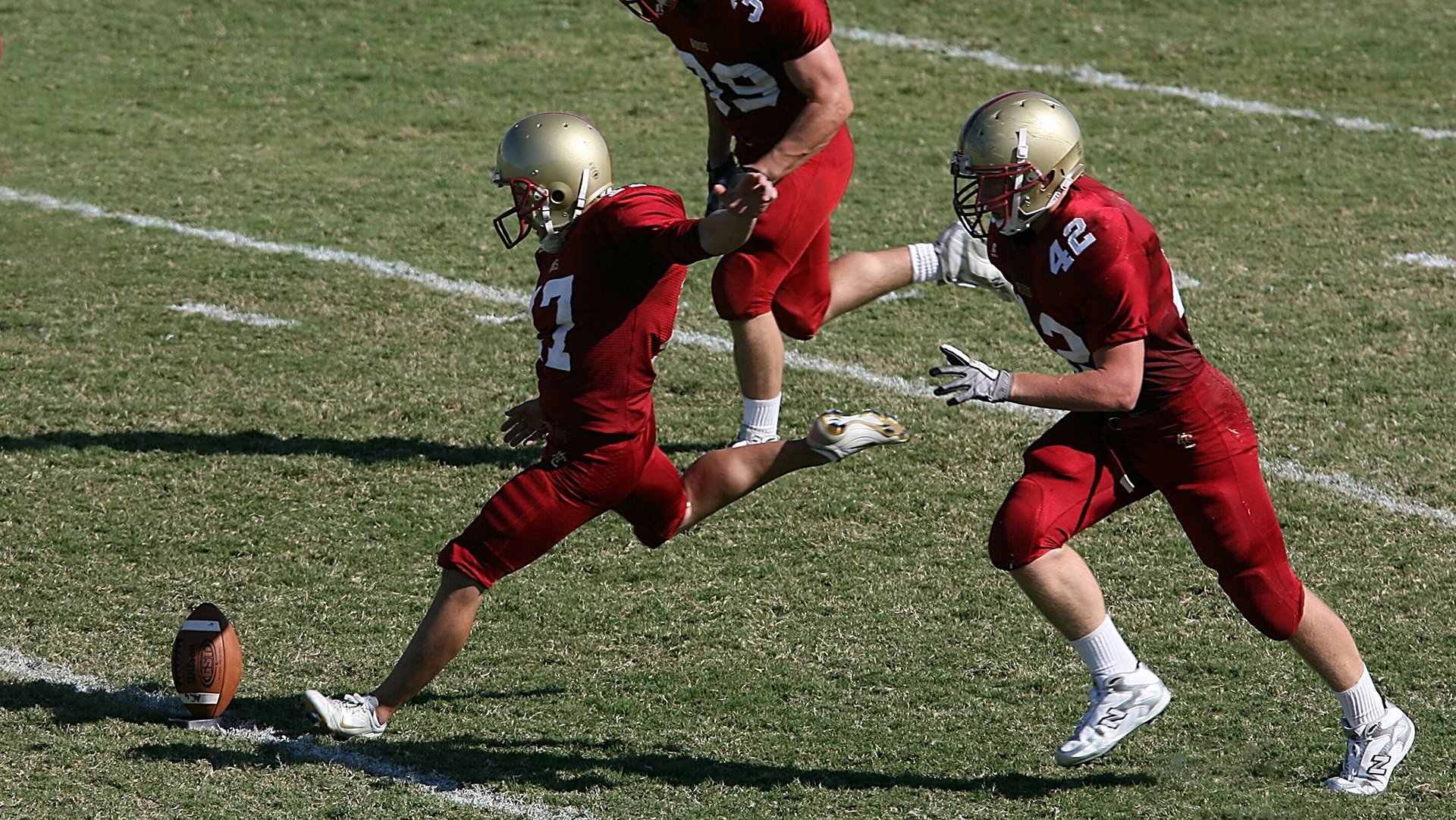 英超争冠焦点战与莱比锡红牛关键战突围，阿尔及利亚之星的崛起